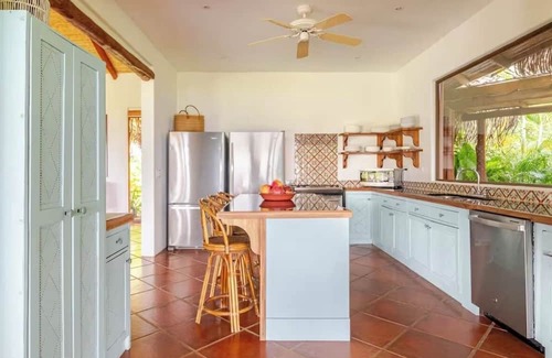 Islita Casa | Walk to the beach from 4 bedroom house w/ salt water infinity pool.