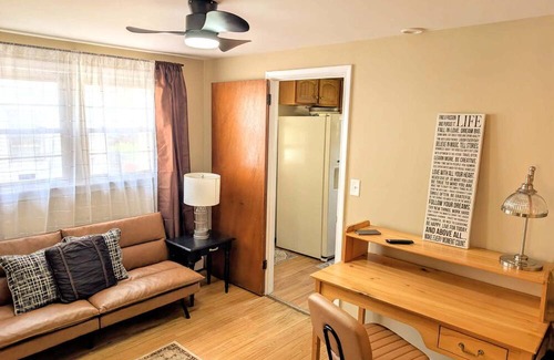 Hartford Casa | Hartford Professional Retreat - 2BR+Office, Private Yard, Near Major Hospitals