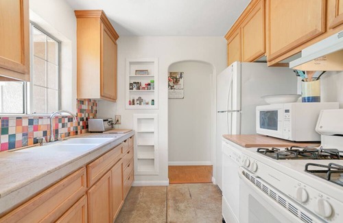 Auburn Casa | Lovely 2-bedroom house with AC in Auburn