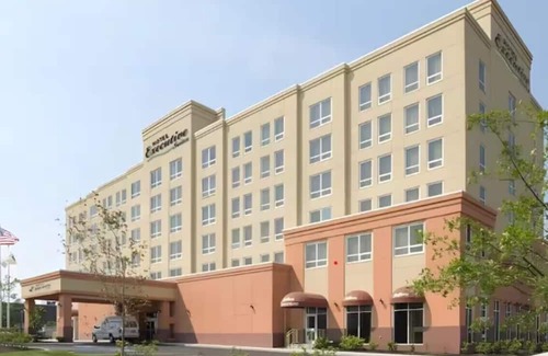 Carteret Apartamento | Welcoming Double Suite Sleeps 4 Prime Location
