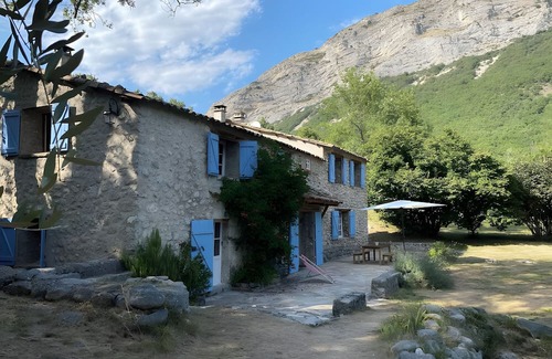 Entrepierres Casa | House in Provence in the Old Fuller's Mill