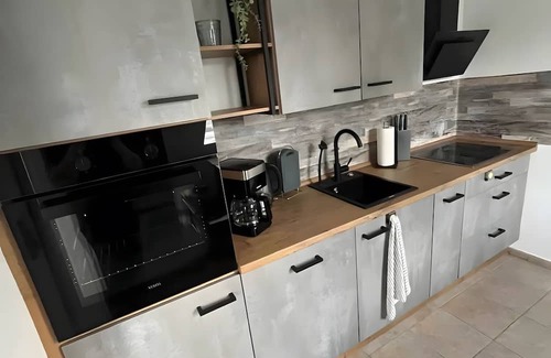 Hagen im Bremischen Apartamento | Apartment 'Weserstrand' with Private Garden and Wi-Fi