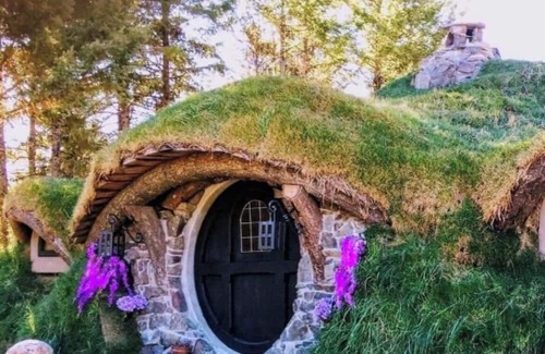 Kootenay Boundary Cabaña | The Second Breakfast Hideaway