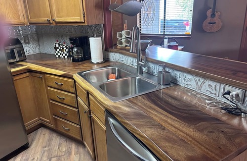 Zuzax Casa | Serene 2-bedroom house with fitness room in Tijeras