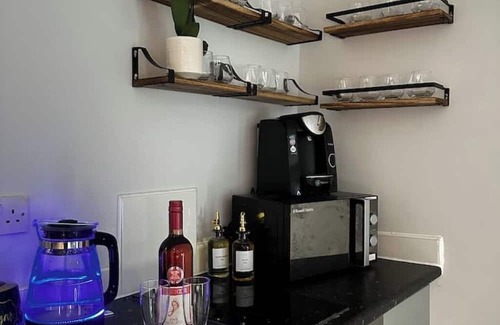 Wraysbury Casa | Shreem Homes! Charming home in Wraysbury!