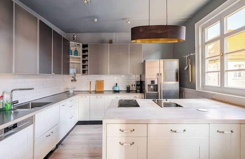 Konigsbach-Stein Casa | Style house| 370m² |1-8 adults + 2 kids | central | P