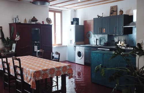 Durfort-et-Saint-Martin-de-Sossenac Apartamento | Charming apartment in the heart of the medieval village