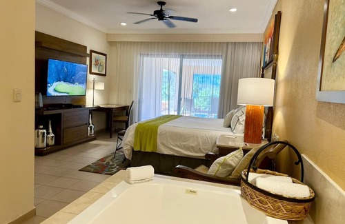Loreto Complejo | 4-Bedroom Penthouse at Villas del Palmar Loreto Resort – Ultimate Luxury Awaits