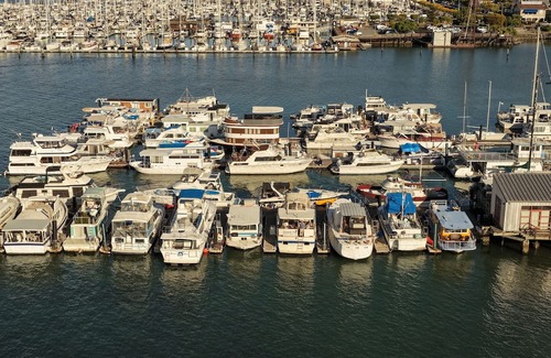 Sausalito Alquiler De Eote | Sausalito Floating Gem: A Charming Stay by the Bay