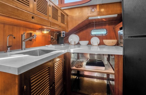 Sausalito Alquiler De Eote | Sausalito Floating Gem: A Charming Stay by the Bay