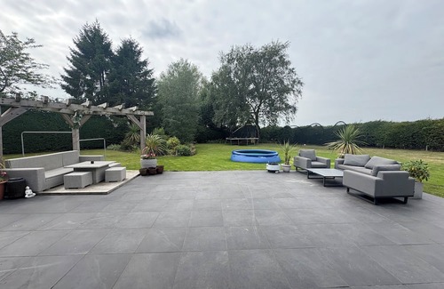 West Rainton Casa | Stylish 6 Bed - Huge Garden, 10 min to Durham City