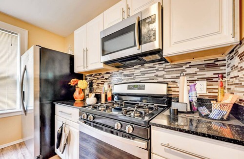 Hartford Condominio | Convenient Hartford Condo < 2 Mi to Dtwn!