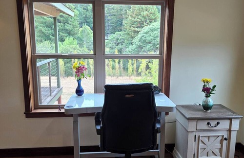 Navarro Casa | Wine Country Getaway with Redwood Forest View Pool- Navarro, CA