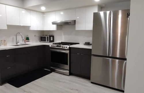Markham Casa | 1 bedroom private Basement suite in the Heart of Markham