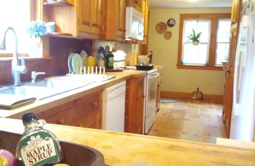 Weare Cabaña | Cape on wildlife sanctuary, with lake, ski resort, and college town close by.