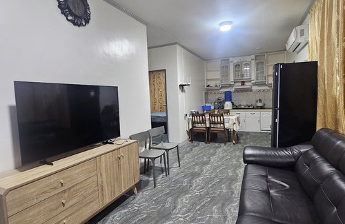 Ozamiz Casa | Charming 2-bedroom house in welcoming Ozamiz with AC, 4 vehicles can park inside