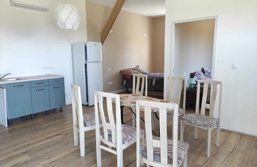 Campsas Casa | Spacious apartment in the heart of the vineyards 🖤 between Montauban and Toulouse