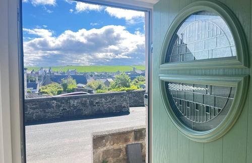 Portsoy Cabaña | House By The Sea, breathtaking views of the Mory Firth you will never forget .