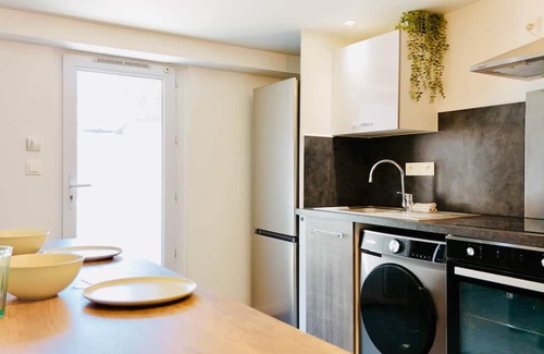 Brignoles Apartamento | Juni - Air-conditioned & Balcony