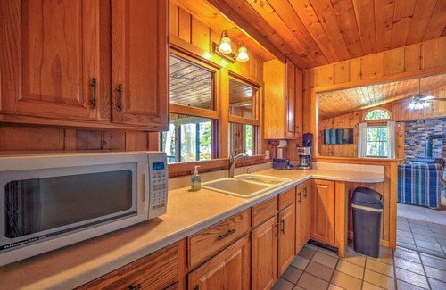 Webster Cabina | Sunset Bay: Birch Island Lake w/dock, sandy beach