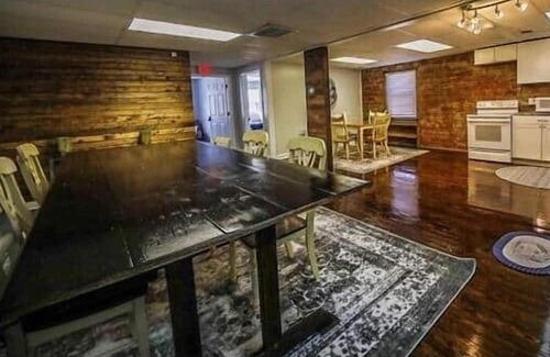 Fourmile Apartamento | Pineville's Only Elite Inn: Luxe stays for the Discerning