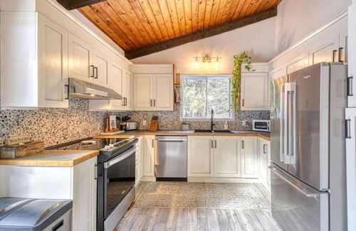 Mont-Tremblant Chalet De Esquí | Chalet Le Benjamin 4BDR - Pool - Jacuzzi