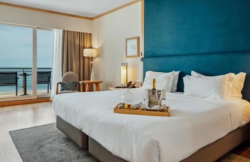 Santiago Hotel | Sesimbra Oceanfront Hotel | Ocean View Premium Deluxe | Balcony | Pools