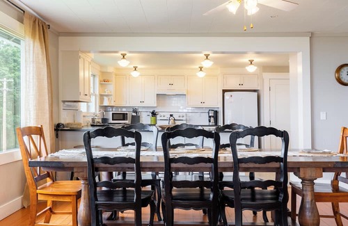 Maxwelton Casa | Private Beach Access + Water Views! | Sleeps 18, Historic 6BDR Farmhouse w/Deck