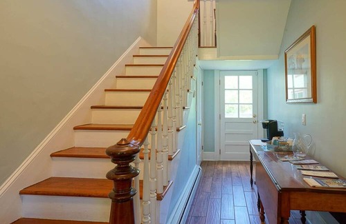 Still Pond Casa | High Tide Haven Suite