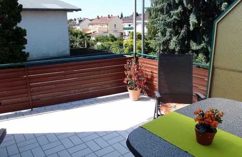 Weinheim Apartamento | Holiday Apartment "Mand" with Balcony and Wi-Fi