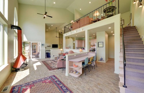 Marcola Casa | Prime McKenzie River Gem: Sunroom + Views!
