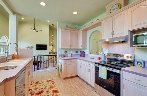Marcola Casa | Prime McKenzie River Gem: Sunroom + Views!