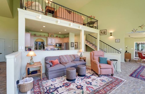 Marcola Casa | Prime McKenzie River Gem: Sunroom + Views!