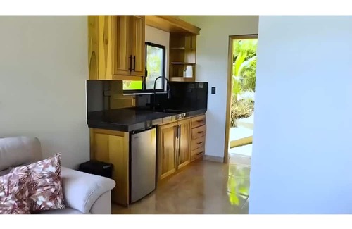 Puerto López Villa | Nature Escape Villa | Pool, Jacuzzis & Pet-Friendly Stay