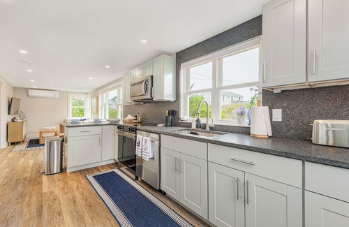 Sagamore Beach Casa | New Sagamore Beach House 2BR on Private Road