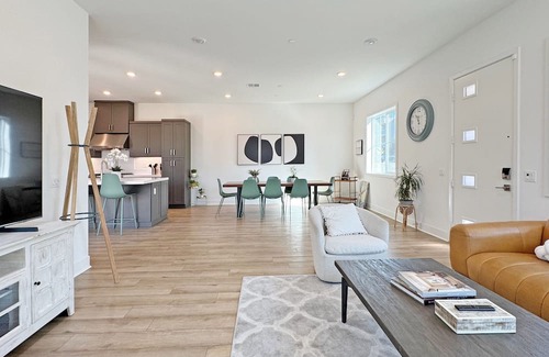 Lake Forest Casa | Fabulous 4-bedroom house with AC in irvine Lake Forest