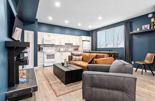 Burke Mountain Condominio | 2 Bedroom Suite with Oled TV