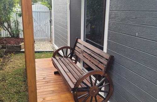 Waratah Apartamento | Frankie Manor is a unique pet friendly Tiny home located in Waratah.