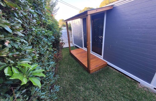 Waratah Apartamento | Frankie Manor is a unique pet friendly Tiny home located in Waratah.