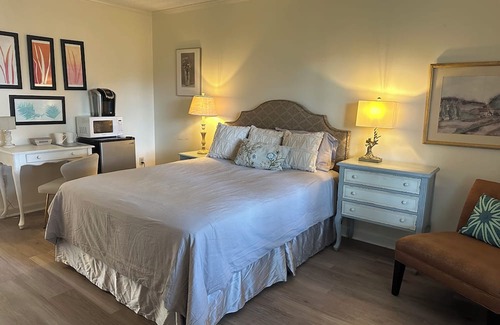 Lavonia Hotel | The Inn at Southern Oaks located in Historic Lavonia, GA, close to Lake Hartwell