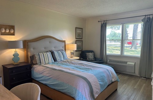 Lavonia Hotel | The Inn at Southern Oaks located in Historic Lavonia, GA, close to Lake Hartwell