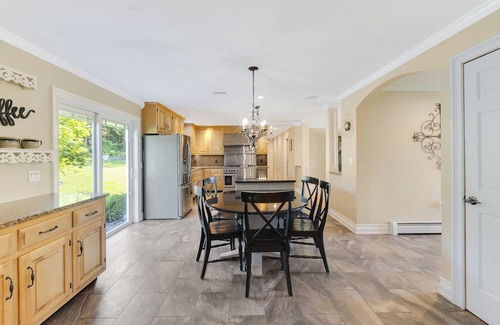 Salisbury Mills Casa | Spacious 9-bedroom house in tranquil Monroe with AC