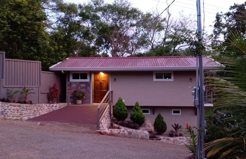 San Isidro de El General Casa | Magnolia Farm Suiten Giffin Housen Pet friendly