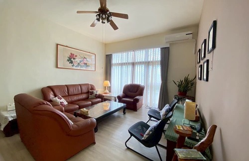Hualien City Centre Condominio | Elegant Quiet Home@Fully Equipped By Park Great Location Walk To All Shops