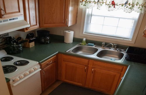 Fairview Park Apartamento | Quiet and sophisticated apartment with AC in Clinton