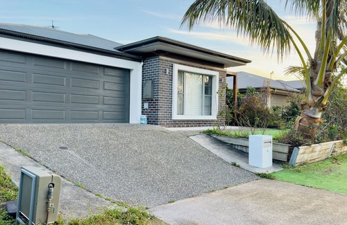 Mango Hill Casa | Mini Farm House at Mango hill Brisbane