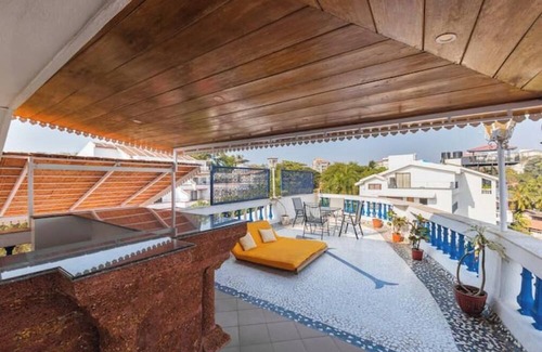 Dona Paula Casa | Sea View 5 Bedroom Luxe