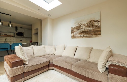 Rathgar Casa | Guest Ready - Renovated Stay in Urban Dublin