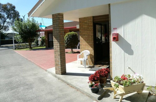 Napier Hotel | Napier Nest Motel: Family Room For 4 w/Parking