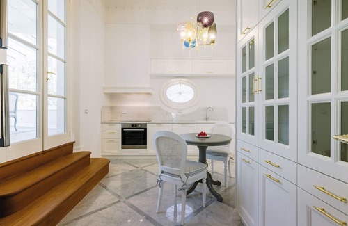 Empoli Villa | THE WHITE PEARL